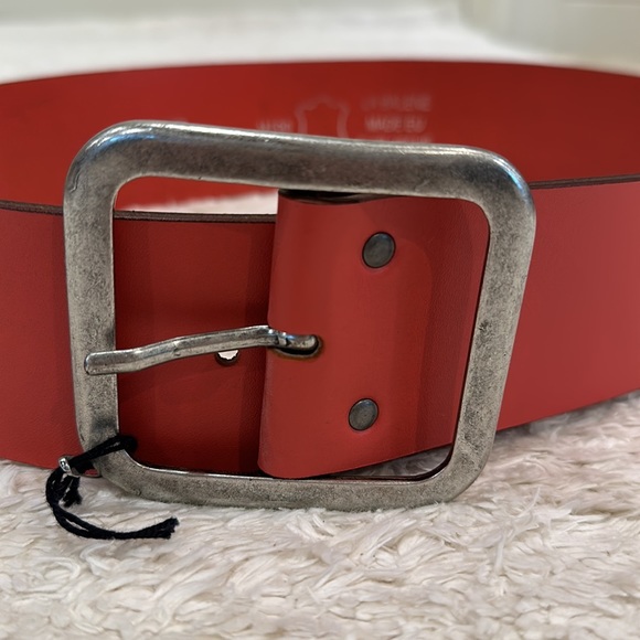 Le Phare Leather Belt - Picture 2 of 5